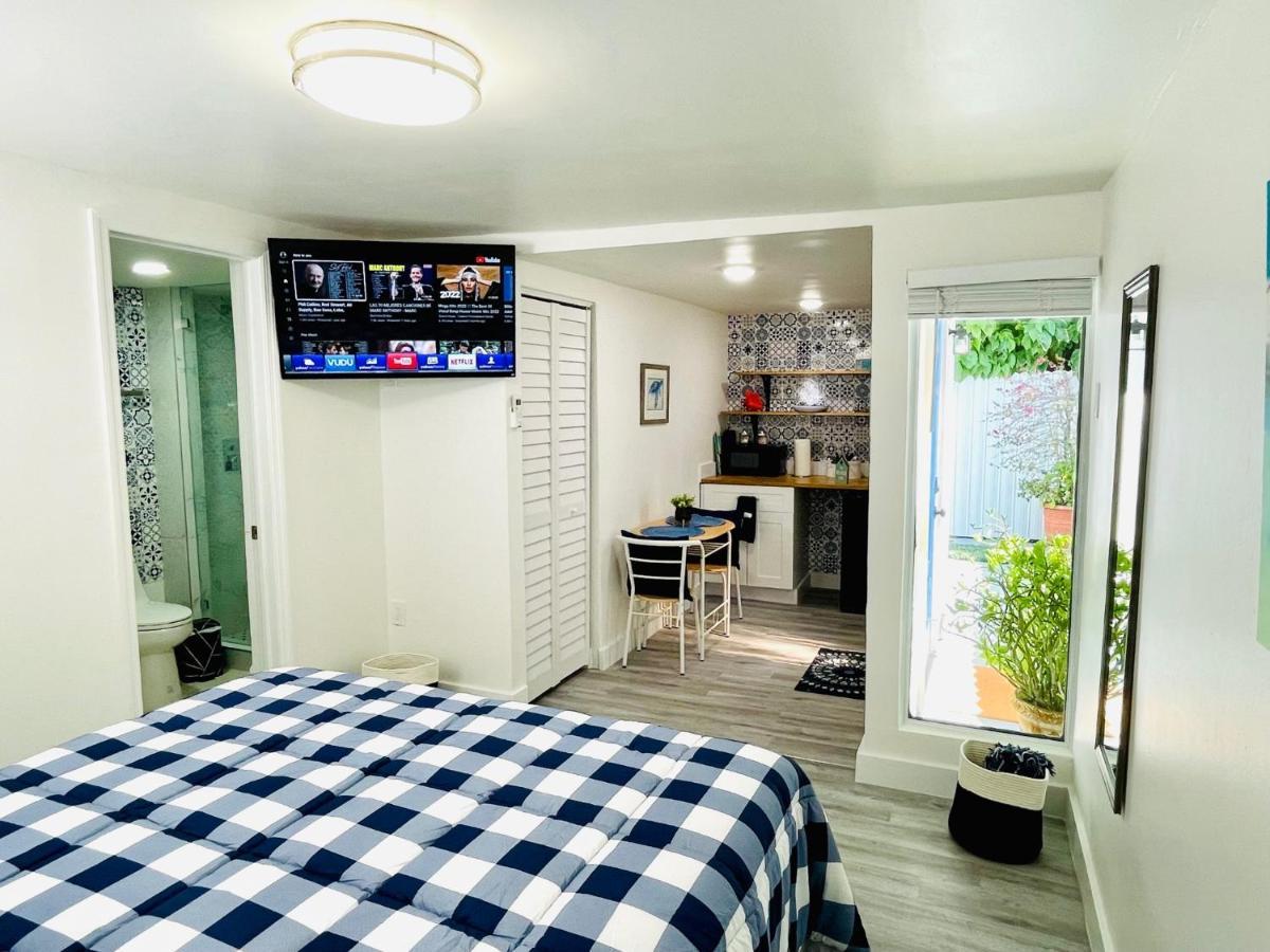 Our Lovely Nest, Free Parking & Wi-Fi Маями Екстериор снимка